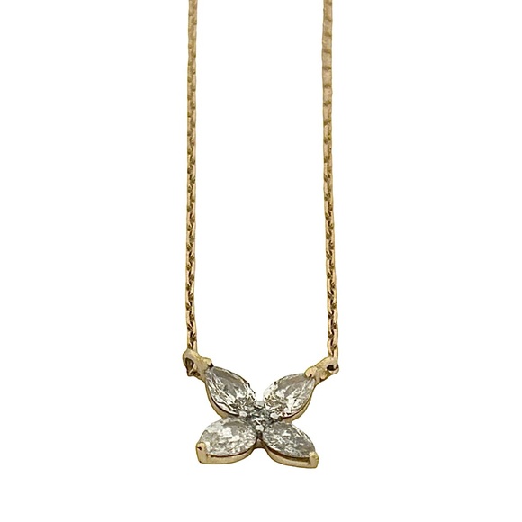 Elegant Gold and diamond pendant